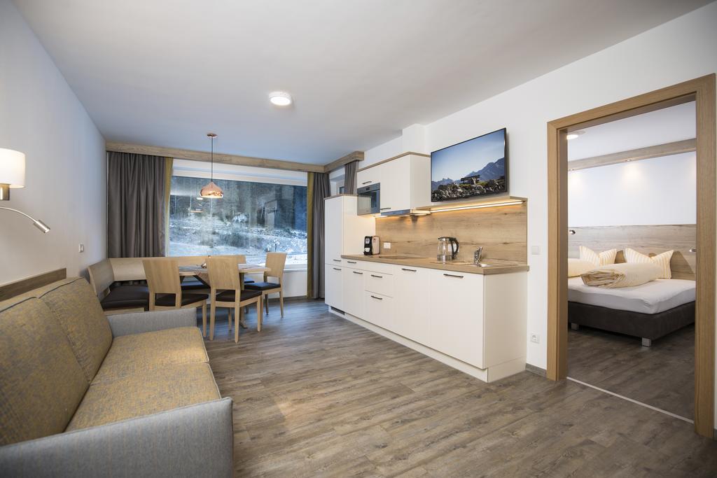 Alps Tux Apartment Exterior photo