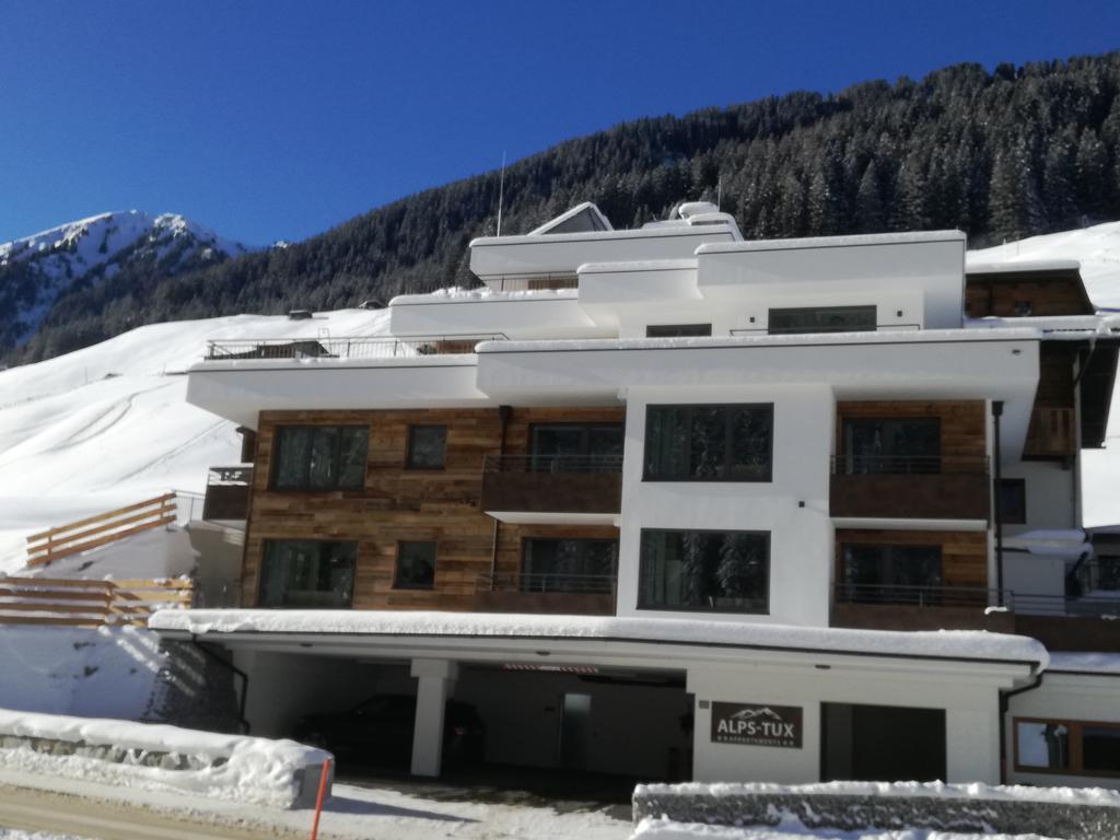 Alps Tux Apartment Exterior photo
